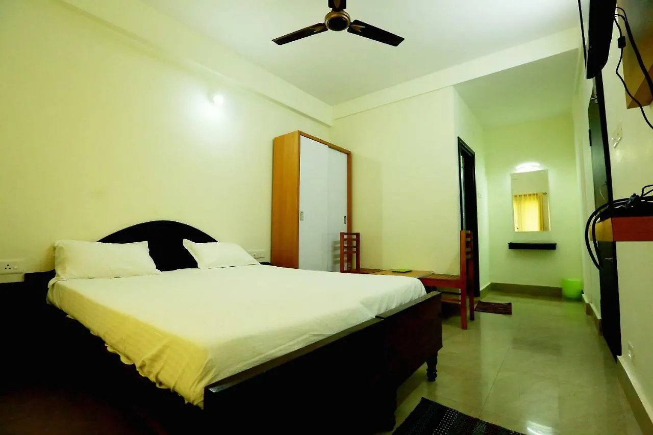 ***  Hotel Brahmaputhra Guruvāyūr 인도